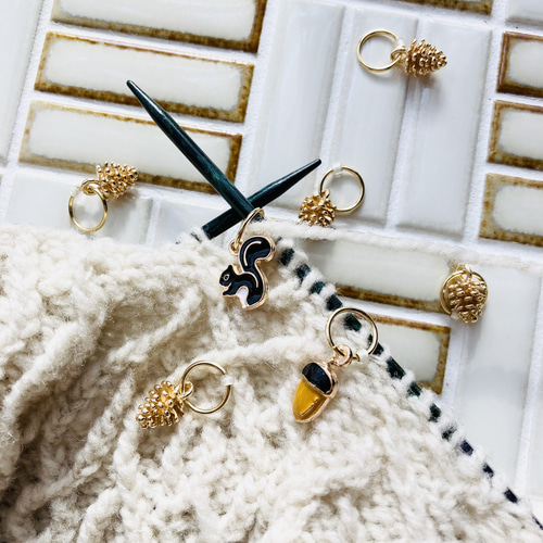 どんぐりチャーム 6個 べっこうマーブル ② ステッチマーカー2個セット