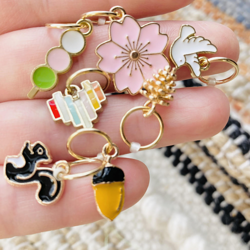 ステッチマーカー2個セット ❀ りすとどんぐり 編み図・パターン Mikke