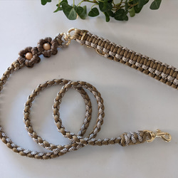 パラコードリード　カフェリード　ゴールド金具&ゴールドメタルフラワーNo.134 パラコードリードカフェリードゴールド金具&ゴールドメタル