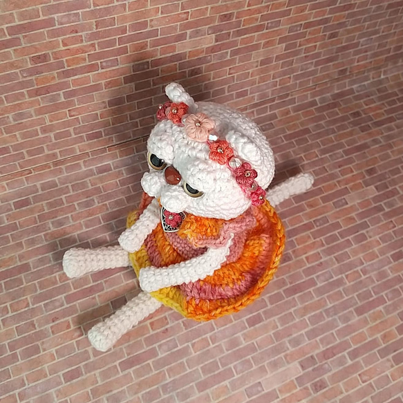 kay#3☆あみぐるみ☆花カチュームの白猫-マンチカンな猫Meru-オレンジドレス 3枚目の画像
