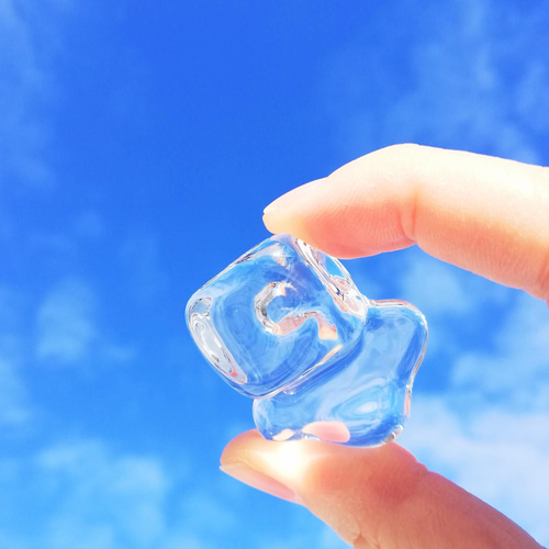 氷のペンレスト》漂う白くま メロンソーダのガラスペン ペン
