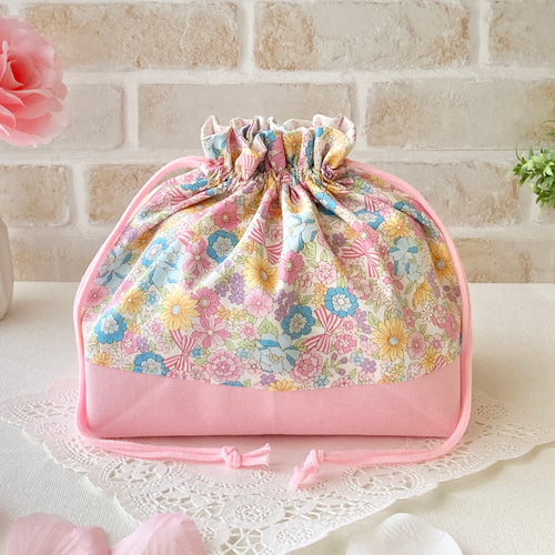 激安ショップ 食品 お弁当袋｜小花&リボン_ピンク｜裏も可愛いフリル巾着袋｜入園 弁当箱・弁当袋
