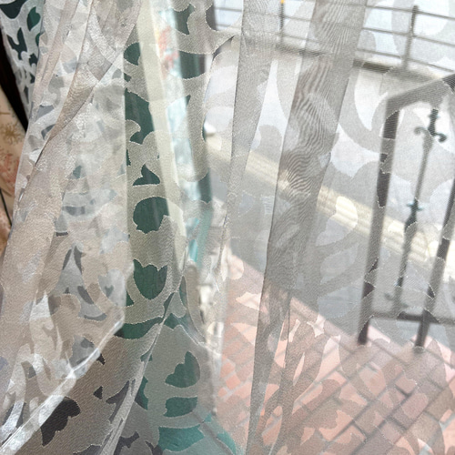 グレーの幾何学模様カフェカーテン カーテン LiSARA 通販 13345828