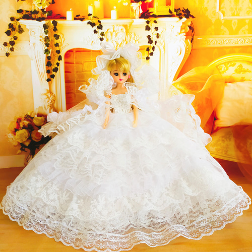 リカちゃん ウェディングドレス レース たっぷり アヴェク・トワ