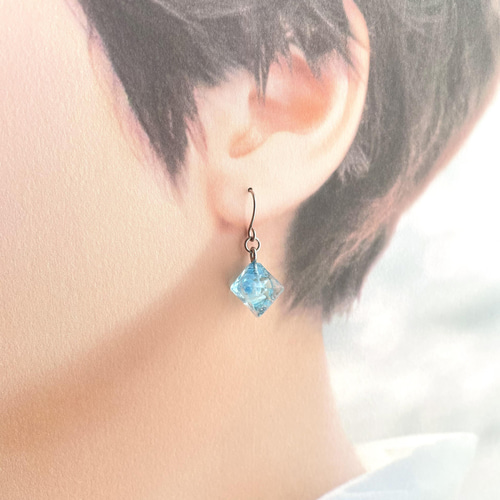 空の宝石 青空 八面体 フローライト ピアス/イヤリング【316L】 ピアス