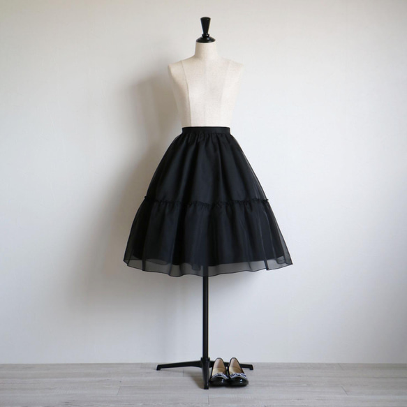 [任何人都可以擁有銳利的輪廓！ ] 歐根紗褶皺雙面裙 [Midi Length] [Black] 第6張的照片