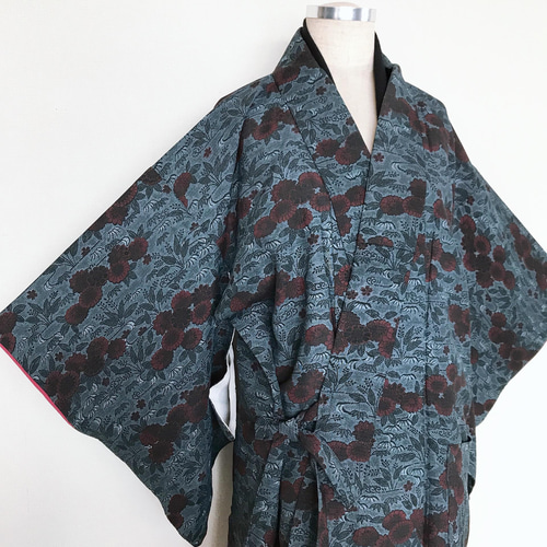 G.V.G.V 限定シルク混KIMONO刺繍ガウンコート着物ユニセックス G.V.G.V 限定シルク混KIMONO刺繍ガウンコート着物ユニセックス