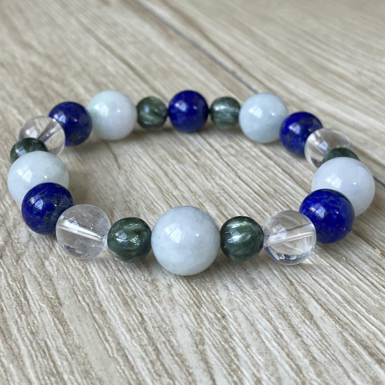 日々に静けさと前向きな気持ちを/翡翠・セラフィナイト・ラピスラズリ/パワー 天然石 ストーン ブレスレット