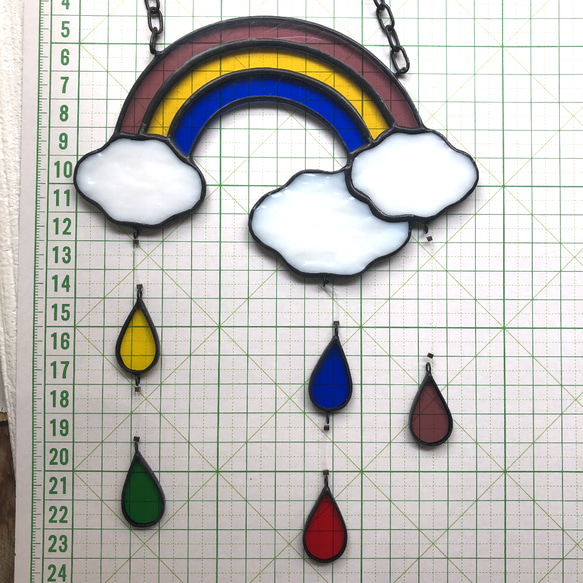 【ステンドグラス】雨上がりのオーナメント•虹と雫 6枚目の画像
