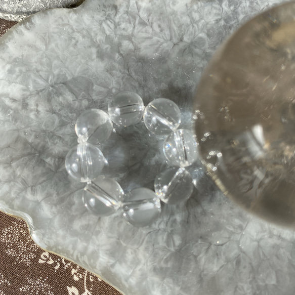 レムリアンシードクォーツ スフィア 5A+++ レインボー入り 約35mm/ 家のお守り 水晶 丸玉 天然石 8枚目の画像