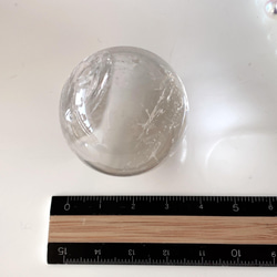 レムリアンシードクォーツ スフィア 5A+++ レインボー入り 約35mm/ 家のお守り 水晶 丸玉 天然石 7枚目の画像