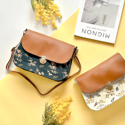 ミナペルホネン anemone [ネイビー] とブラックキャンバス ショルダー