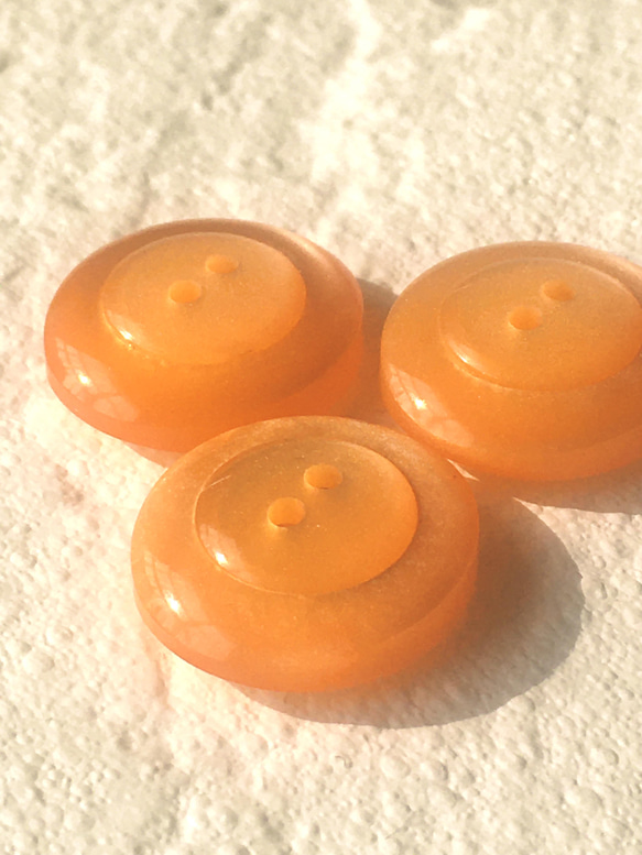 ドロップキャンディオレンジのレトロボタン(M) 3個 5枚目の画像