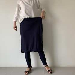 気持ちいい。とろけるような、とろみ素材が作る大人の春夏レギンス&スカート 紺色　LGSKTR 3枚目の画像