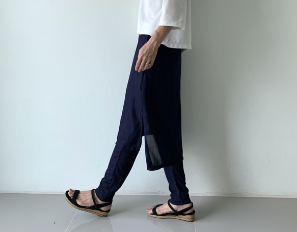 気持ちいい。とろけるような、とろみ素材が作る大人の春夏レギンス&スカート 紺色　LGSKTR 9枚目の画像