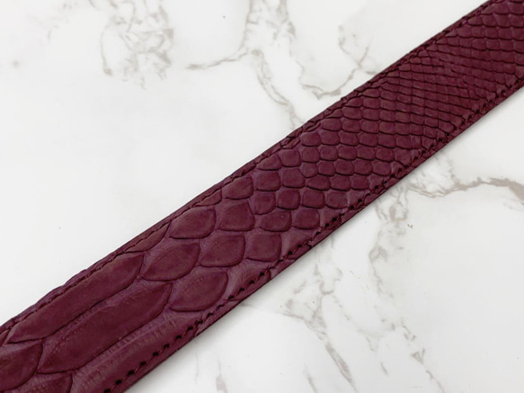 日本製　パイソン　マット　３０㎜巾　上質　ベルト　蛇革　ダイヤモンドパイソン　エキゾチックレザー 5枚目の画像