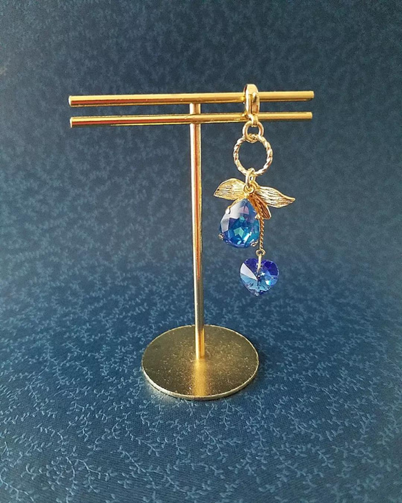 ロイヤルブルー☆クリスタルドロップのチャーム マスクアクセサリー 