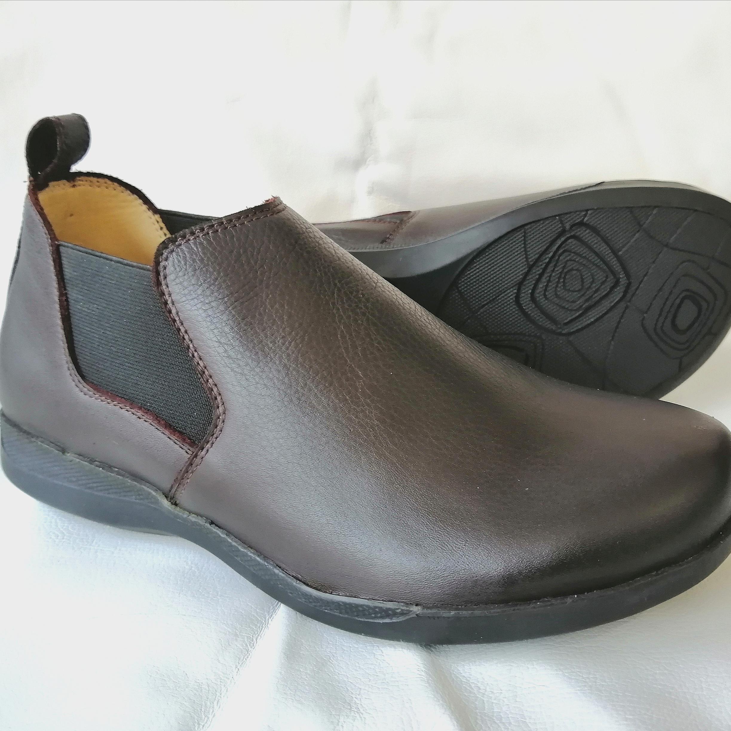 ☆新色ブラウン☆本革☆厚底☆弾力ソール☆レディース☆ミッドカット☆本革ブーツ☆サイドゴア☆脱ぎ履き楽☆