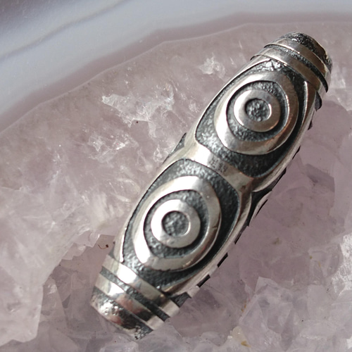 足銀✨龍眼天珠 ビーズ F* 通販 13353847｜Creema(クリーマ)