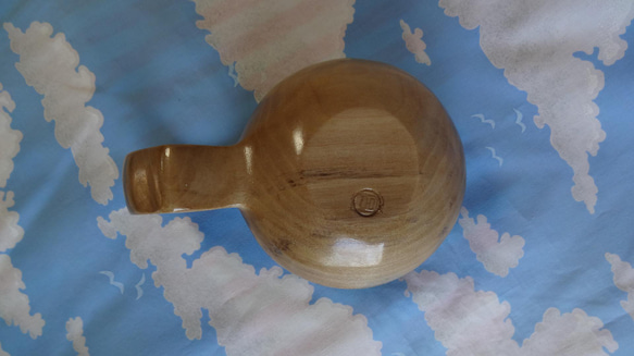 　朴の木の丸っこい一木彫りコーヒーカップ 10枚目の画像