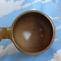 　朴の木の丸っこい一木彫りコーヒーカップ 8枚目の画像