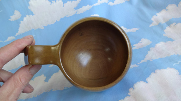 　朴の木の丸っこい一木彫りコーヒーカップ 8枚目の画像