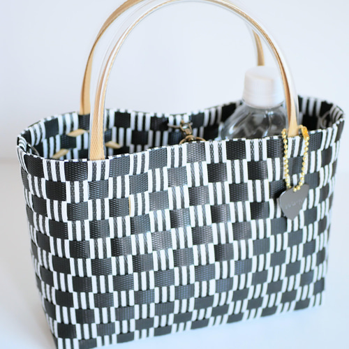 【未使用扱】WOVEN ストライプ かごバッグ TARANGO Palm Fiber ストライプカゴバッグ(37932502-2024