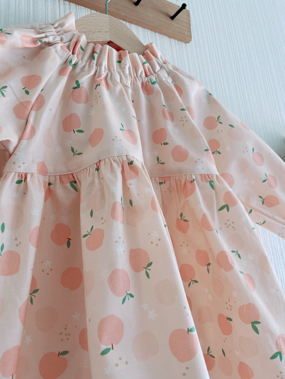 半袖・長袖　150cm対応　すっぽりかぶれる桃のワンピース　子供服 5枚目の画像