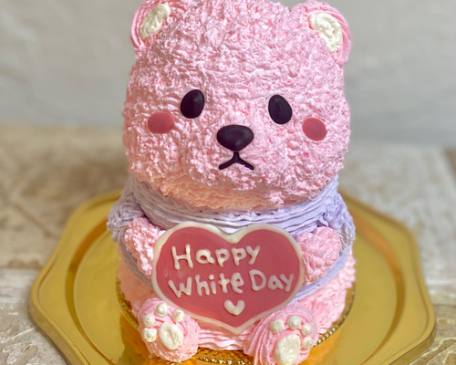 ピンクのケーキ型置物 マスコット付き ピンクのケーキ型置物 マスコット付き