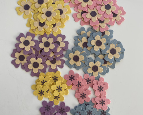 アルバム飾り　クラフトパンチ　花束　オーダー受付中( ＾∀＾) Amazon.co.jp: アルバム 「 花束 」 クラフトパンチ 季節 壁面