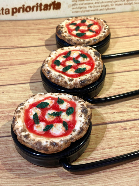 マルゲリータピザのバッグハンガー【食品サンプル】 その他インテリア