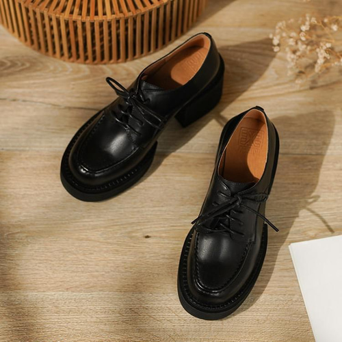 【美品】A FERRETTI　パンプス　赤　38 SALE】 プラチナドゥ パンプス ハイヒール オープントゥ