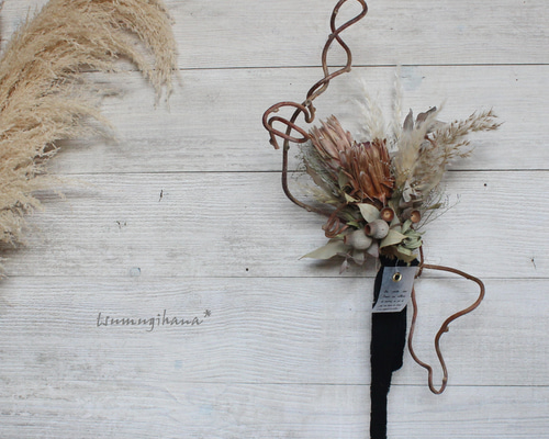 peindre]swag プロテアとキウイつるのスワッグ ドライフラワースワッグ