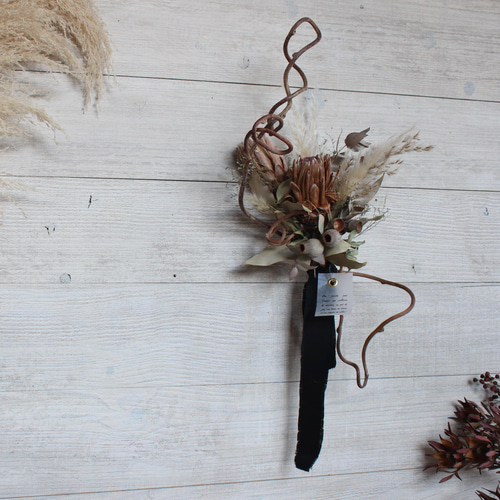 peindre]swag プロテアとキウイつるのスワッグ ドライフラワースワッグ