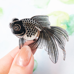 金魚(出目金)＊帯留め 8枚目の画像