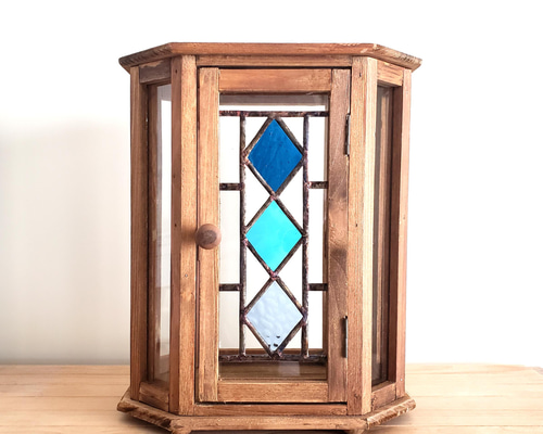 ステンドグラス アンティーク調ガラス窓つき 木製ミニキャビネット