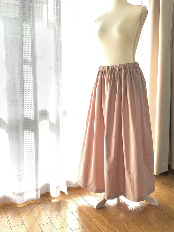 【秋冬】ほっこりカラーのコーデュロイ　ロングスカート〜スモーキーピンク 1枚目の画像