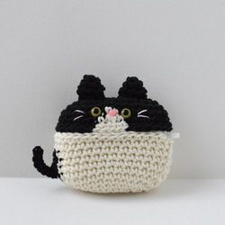 Hachiware Cat AirPods Pro 保護套｜Amigurumi 矽膠保護套 第1張的照片