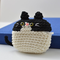 Hachiware Cat AirPods Pro 保護套｜Amigurumi 矽膠保護套 第2張的照片