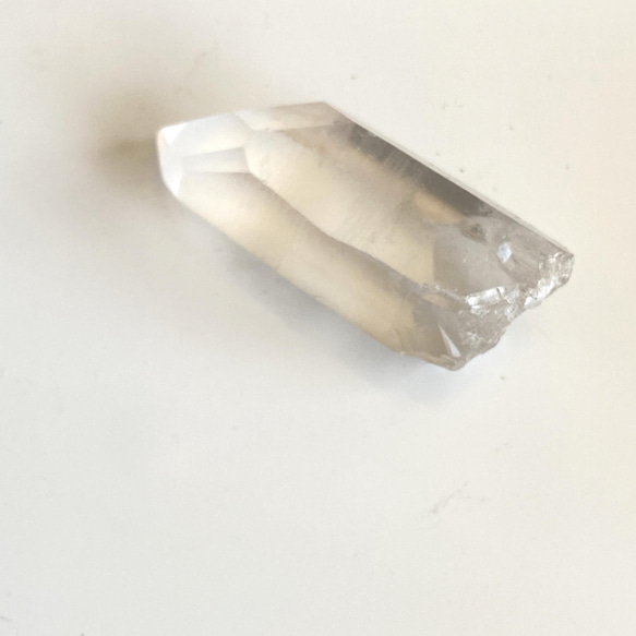 レア　ピンクレムリアンシードクォーツ ポイント　家のお守り 水晶 ポイント　天然石 4枚目の画像