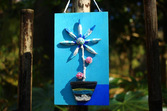 吊るして飾る手作りアート＜木の実、小枝、陶のコラボレーション＞Ⓓ　　送料無料。 7枚目の画像