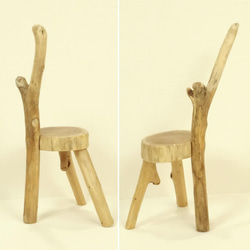 【温泉流木】かわいいバランスの椅子型飾り台スタンド004ナナメ枝 台座 流木インテリア 4枚目の画像