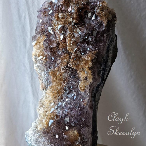 Amethyst with Cacoxenite】カコクセナイト共生アメジスト｜紫水晶