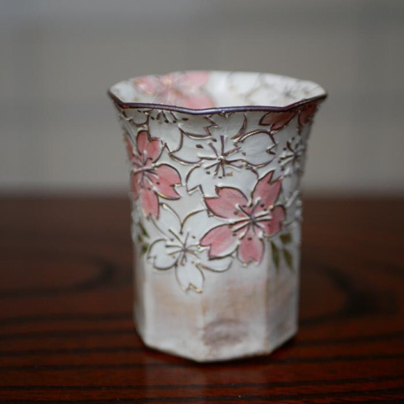 八角フリーカップ　桜　イッチン・金彩　陶器　 7枚目の画像