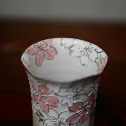 八角フリーカップ　桜　イッチン・金彩　陶器　 4枚目の画像