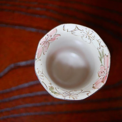 八角フリーカップ　桜　イッチン・金彩　陶器　 5枚目の画像