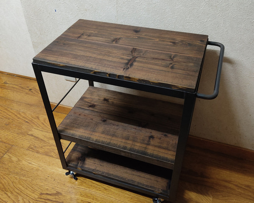 アイアンワゴン　キッチン家具　美容院　アイアンラック　スタイリッシュ　クール アイアンワゴン キッチン家具 美容院 アイアンラック