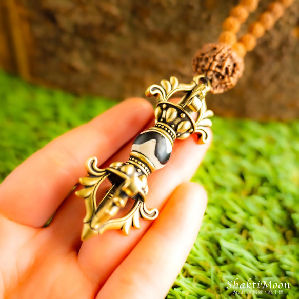 アンティーク一点もの！ジャワのお面（8個セット） アンティーク一点もの！ジャワのお面（8個セット）