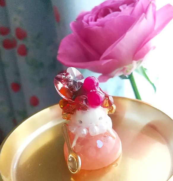 恋するパティシエのスイーツオルゴナイトドール(苺ミルク) 3枚目の画像