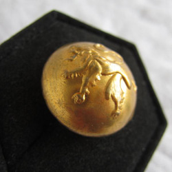 【25mm】ライオン真鍮メタルボタン英国アンティーク 3枚目の画像